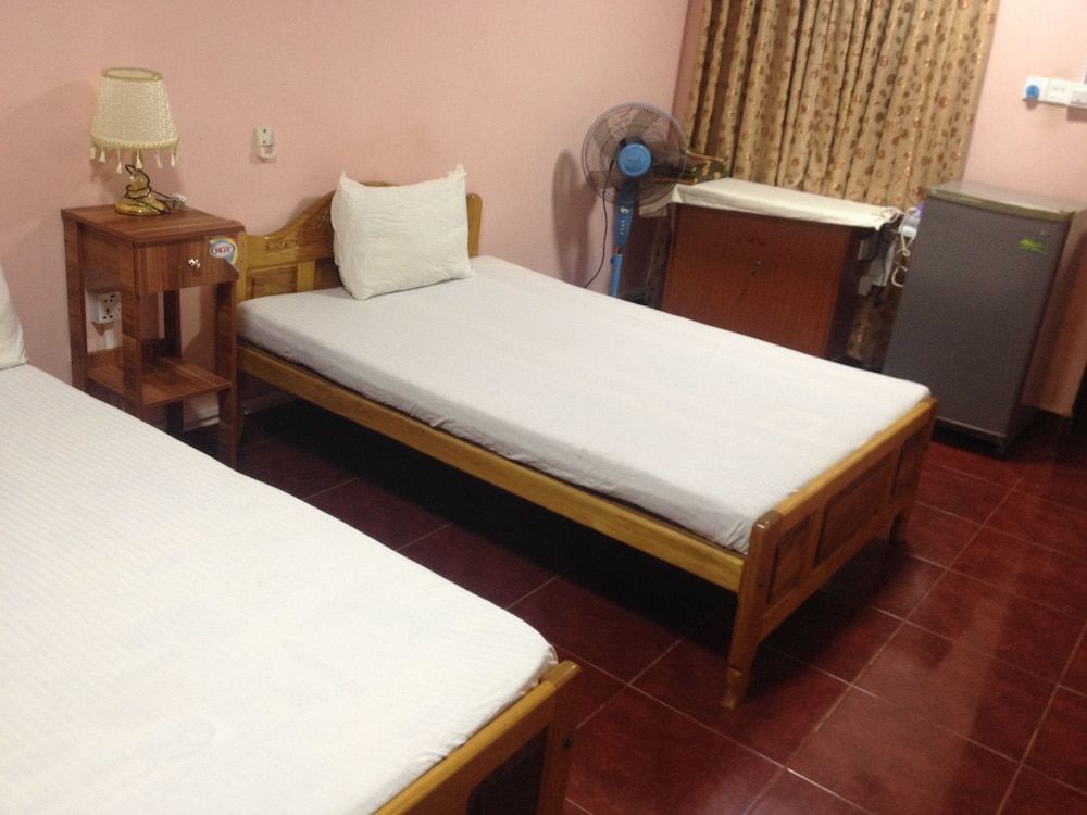 Sunshine Hotel & Hall