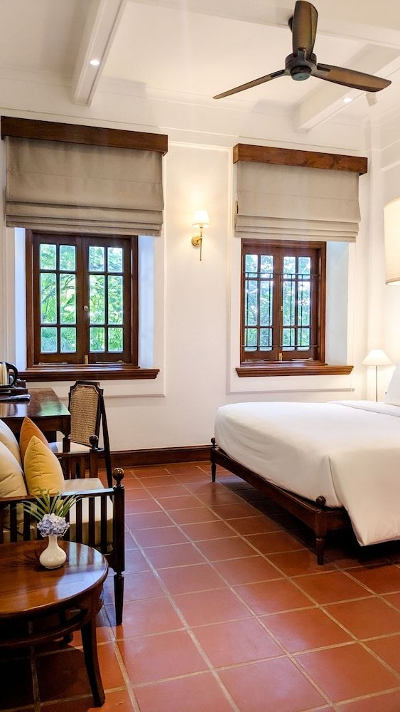 Hotel Suisse Heritage Room