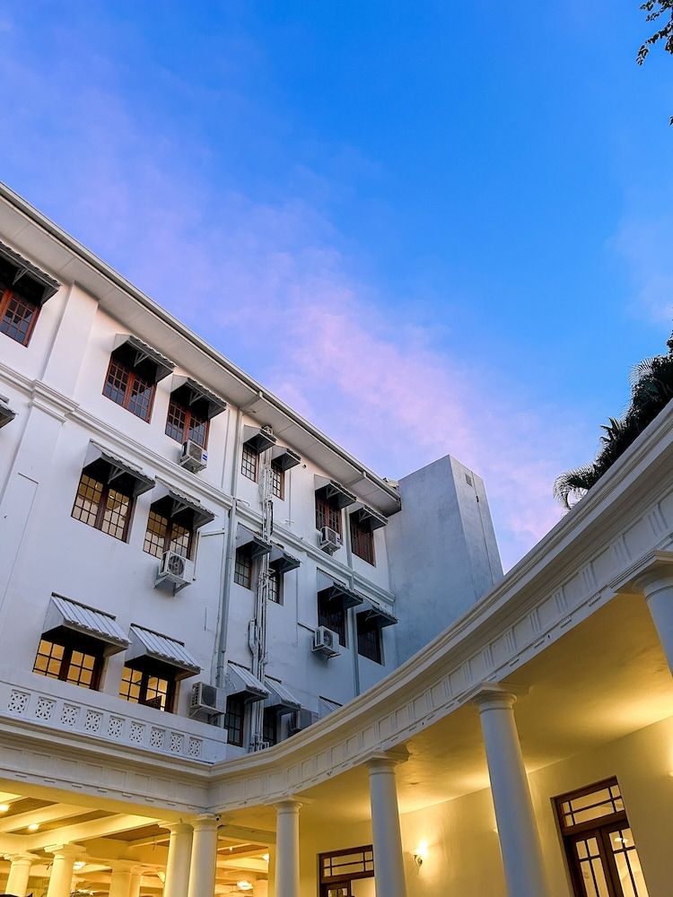 undefined Hotel Suisse 7