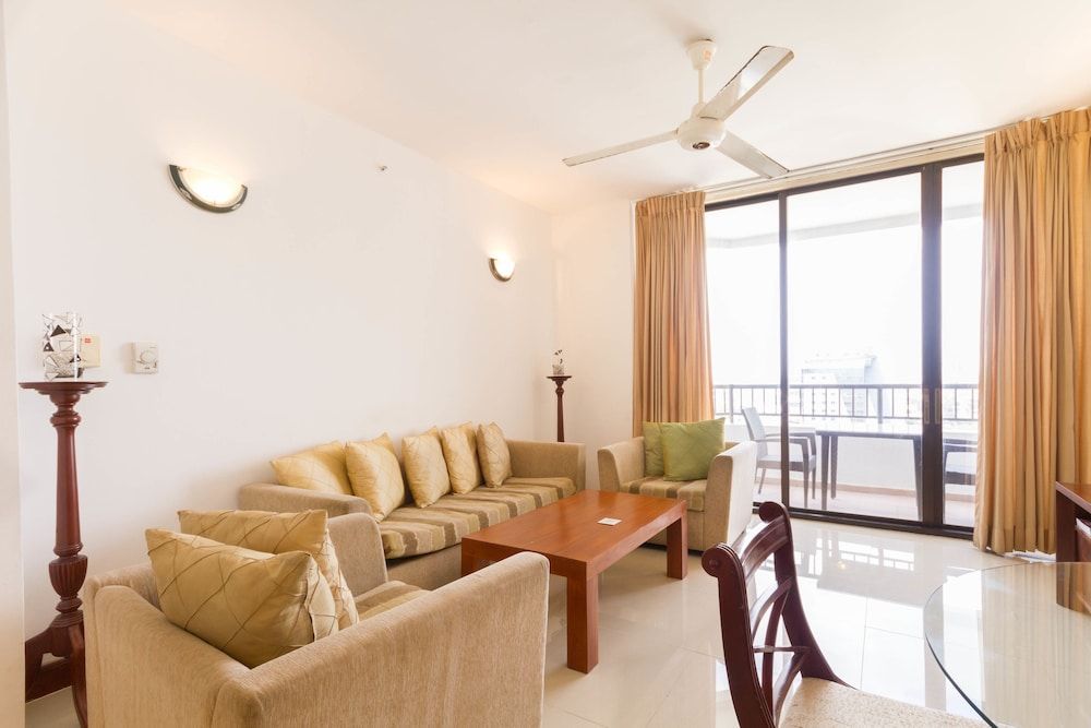 Colombo Residencies Luxury Apartment, 2 Bedrooms, Balcony, Sea Facing 6