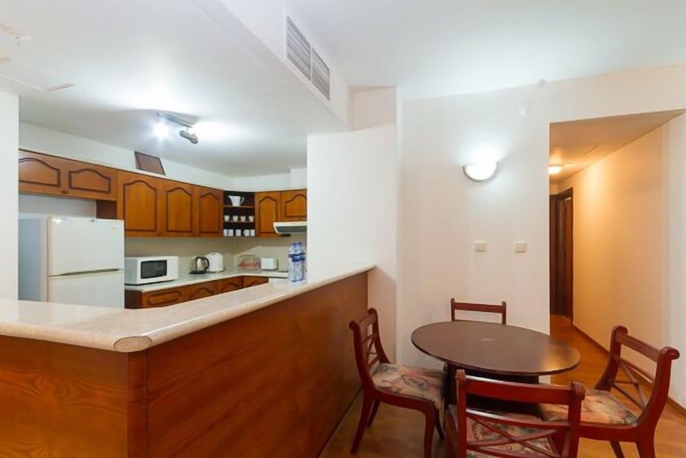 Colombo Residencies Luxury Apartment, 3 Bedrooms, Pool Access, Sea Facing 12