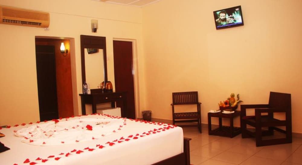 undefined Hotel Eden Garden 8