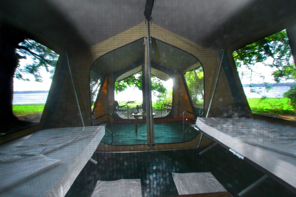 The Yala Camping Premium Tent, 4 Bedrooms 6