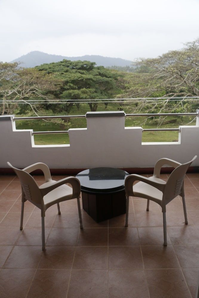 undefined Hotel Lans 5