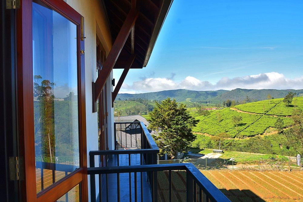 Villa Mount Royal Deluxe Double Room, Private Bathroom, Mountain View 10