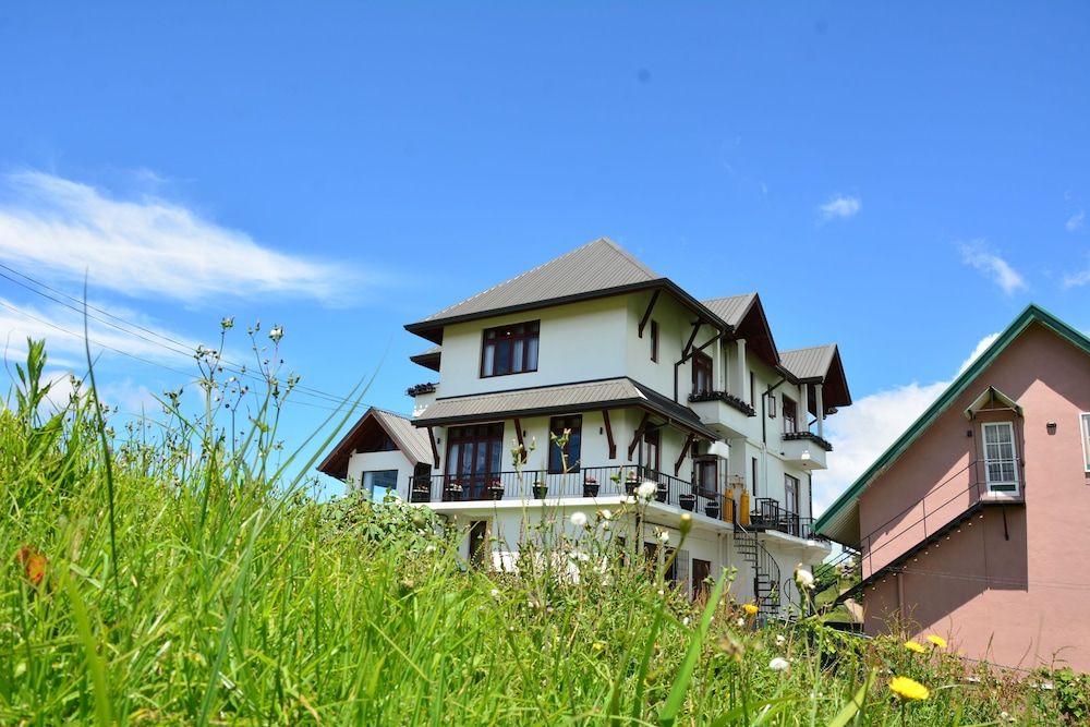 undefined Villa Mount Royal 4