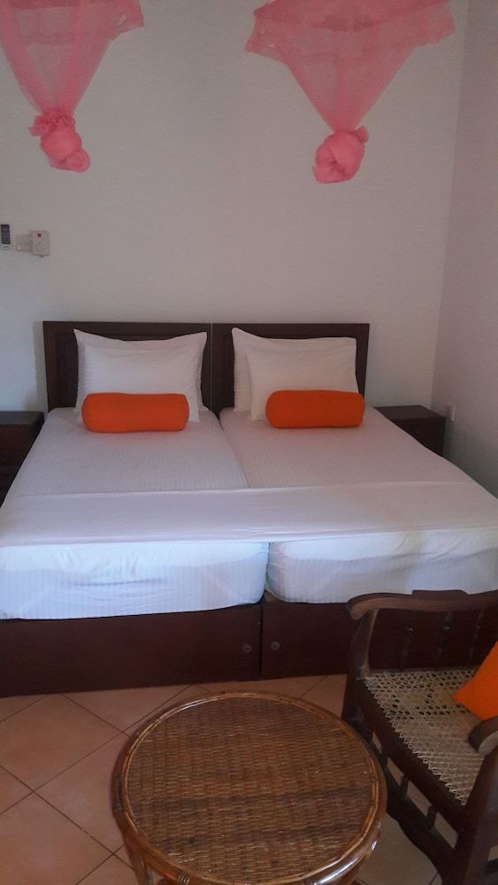 Kandy Holiday Residence Mountain View Room with Attached Bathroom and AC 3