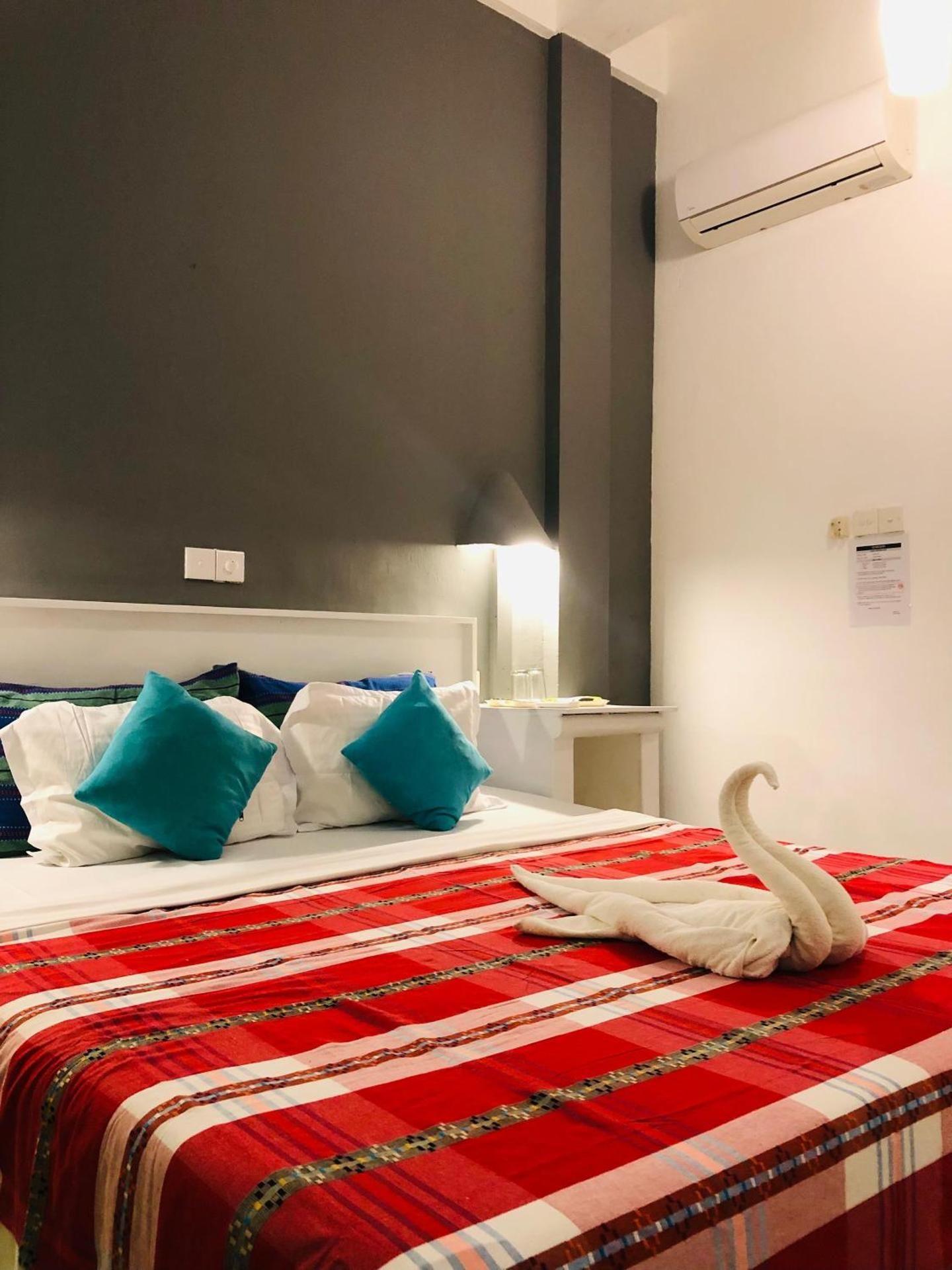 undefined Hotel Vibration 10