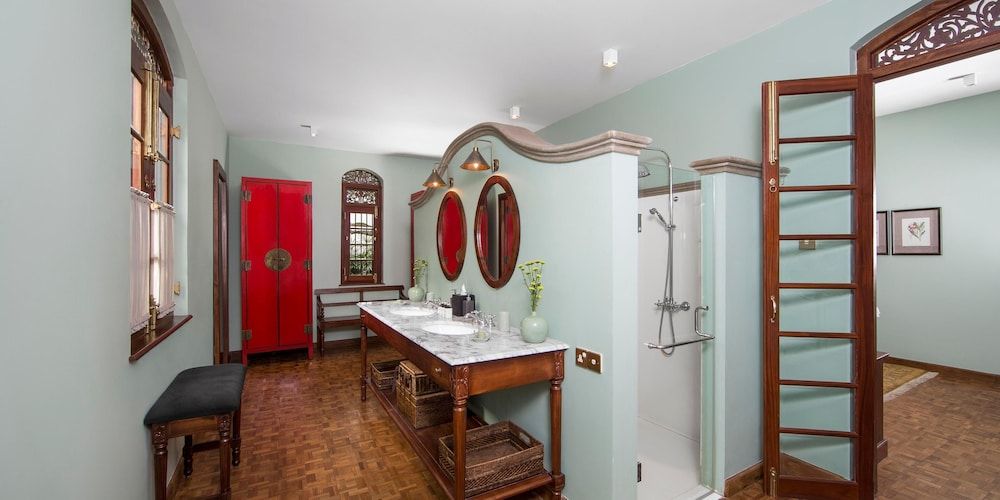 Maniumpathy Superior Suite 4 (Anithra) 3