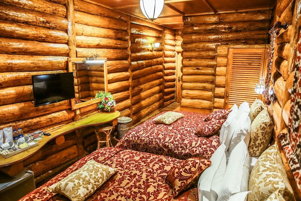 undefined Queenswood Cottage 4