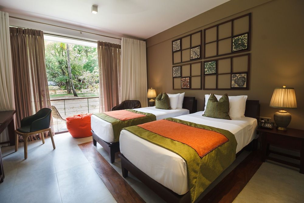 Sigiriana Resort by Thilanka Deluxe Room 2
