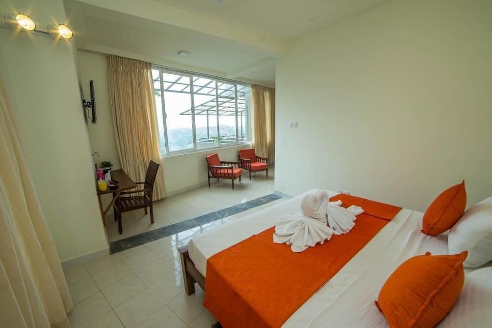 undefined Range Hotel Kandy 3