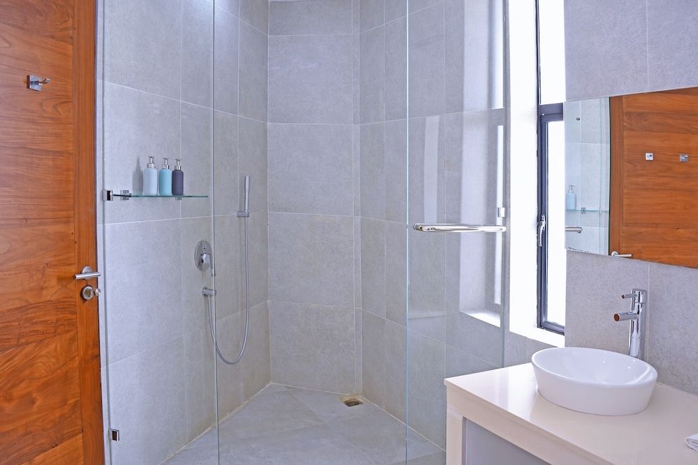 Villa Santé by The Serendipity Collection Deluxe Double Room with Balcony and Sea View 5