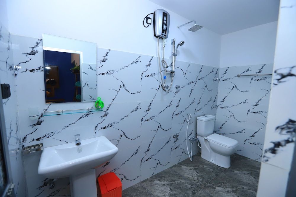 Dinsara Pearl Villa Deluxe Double Room, 1 Double Bed, Garden View 7