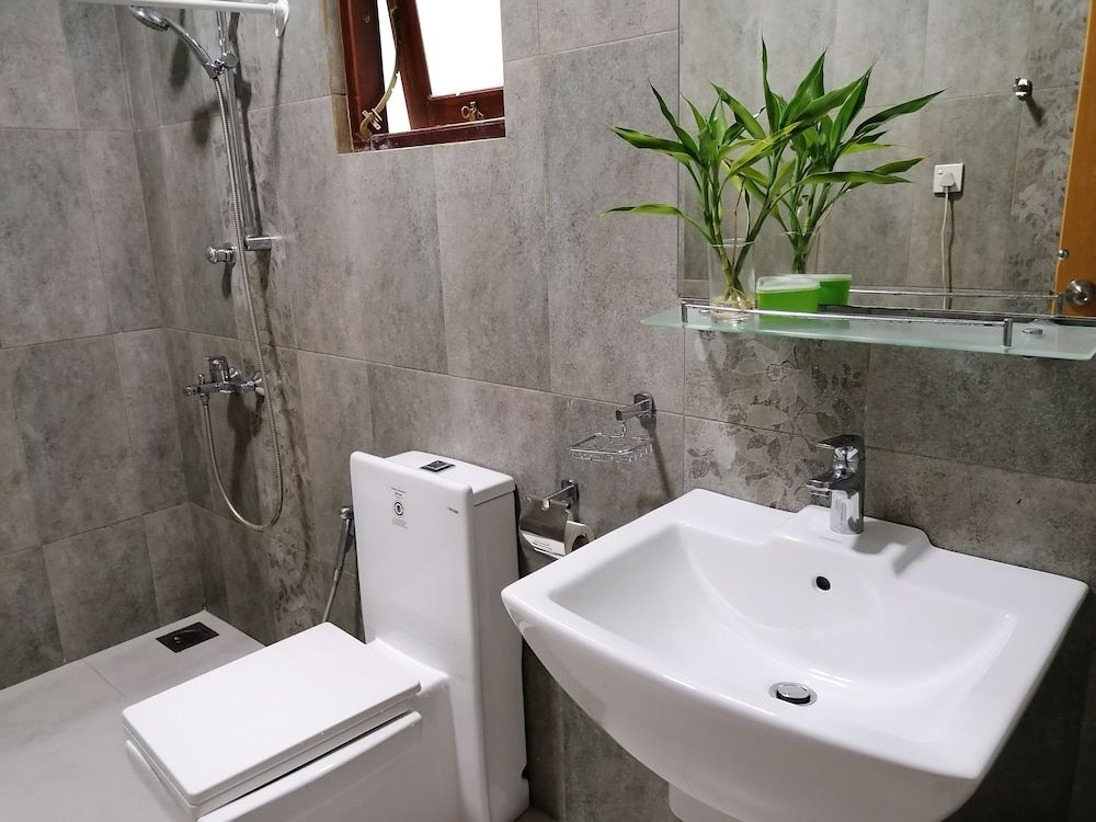 Ocean Breeze Apartment Colombo Family Apartment, 4 Bedrooms, Beachside 9