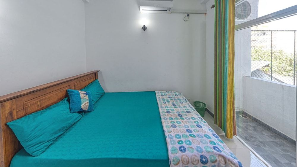 Ocean Breeze Apartment Colombo Family Apartment, 4 Bedrooms, Beachside