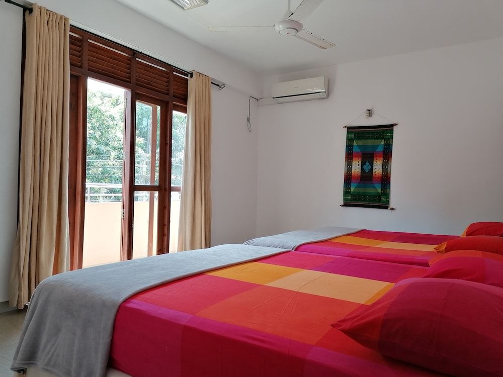 Ocean Breeze Apartment Colombo Family Apartment, 4 Bedrooms, Beachside 2