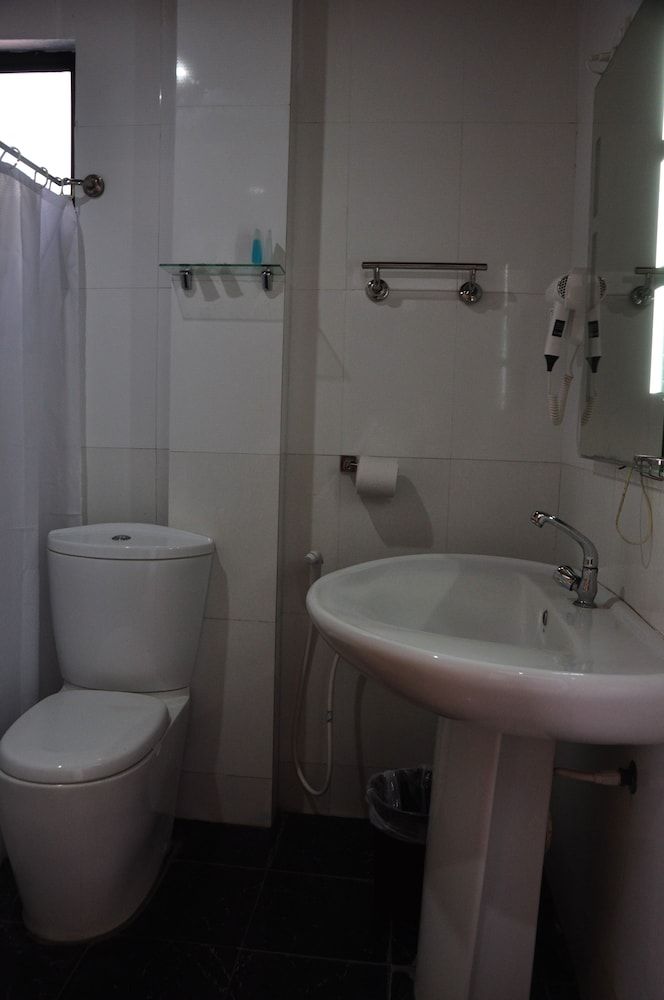 Villa Hotel Deluxe Double Room, 1 Queen Bed, Balcony, Bay View 15