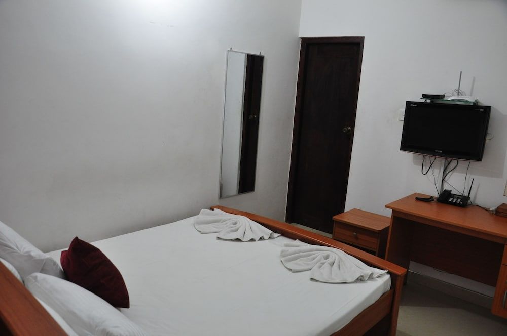 Villa Hotel Comfort Double Room, 1 Queen Bed 4