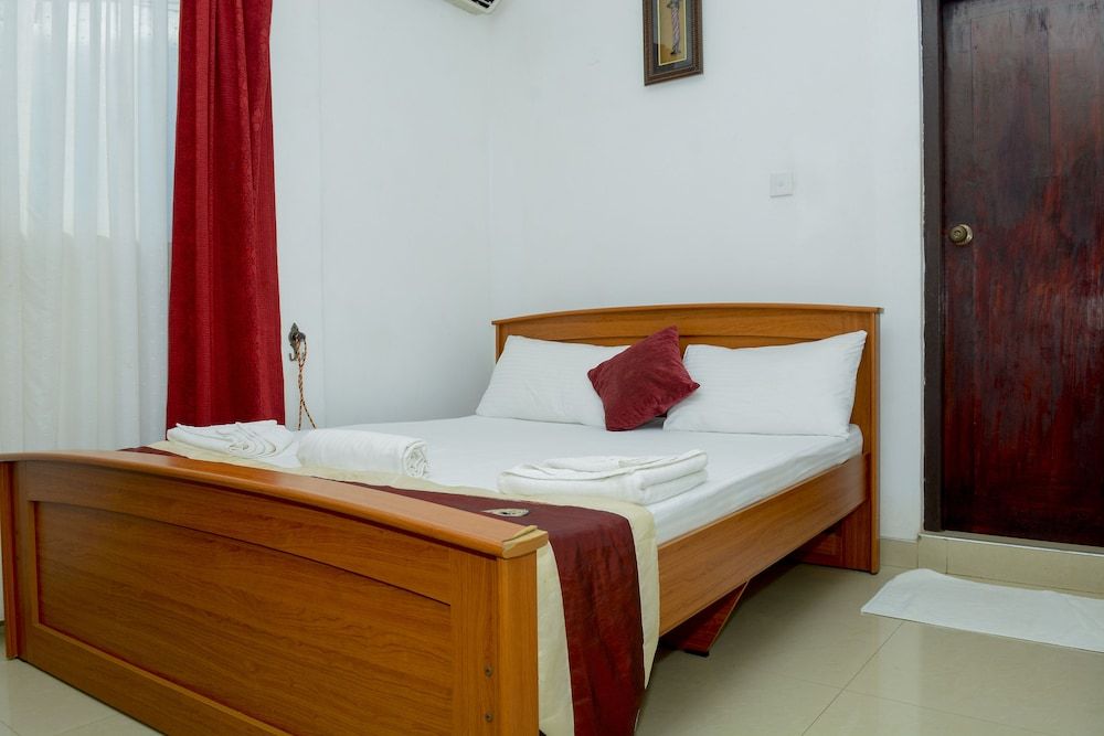 Villa Hotel Deluxe Double Room, 1 Queen Bed, Balcony, Bay View