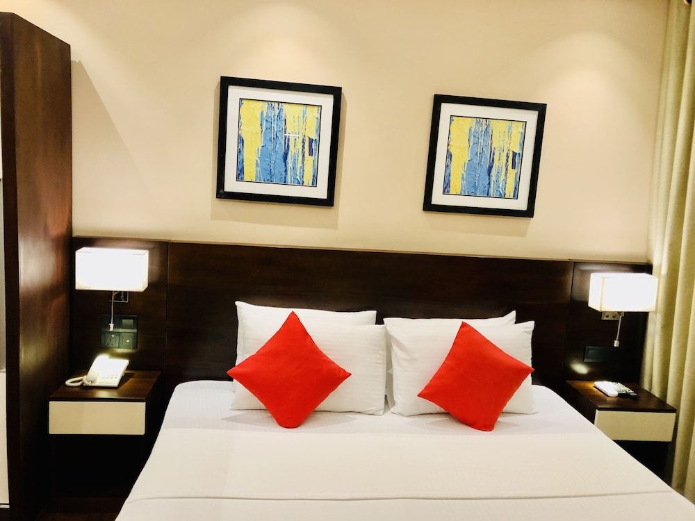 Tropic Inn - Mount Lavinia Standard Double Room 4