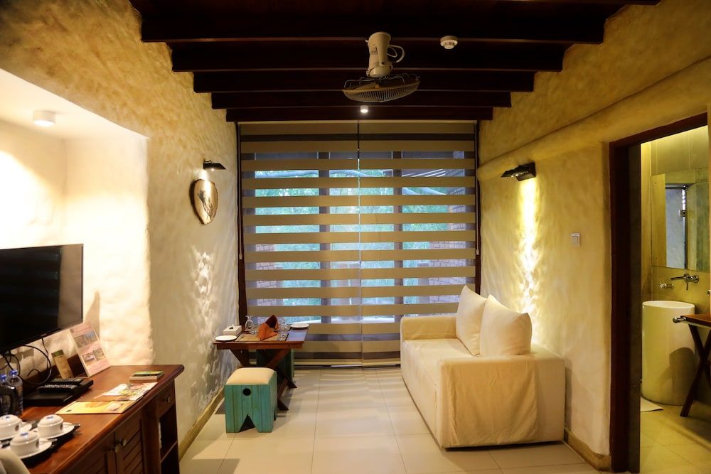 Grand Udawalawe Safari Resort Grand Suite 7