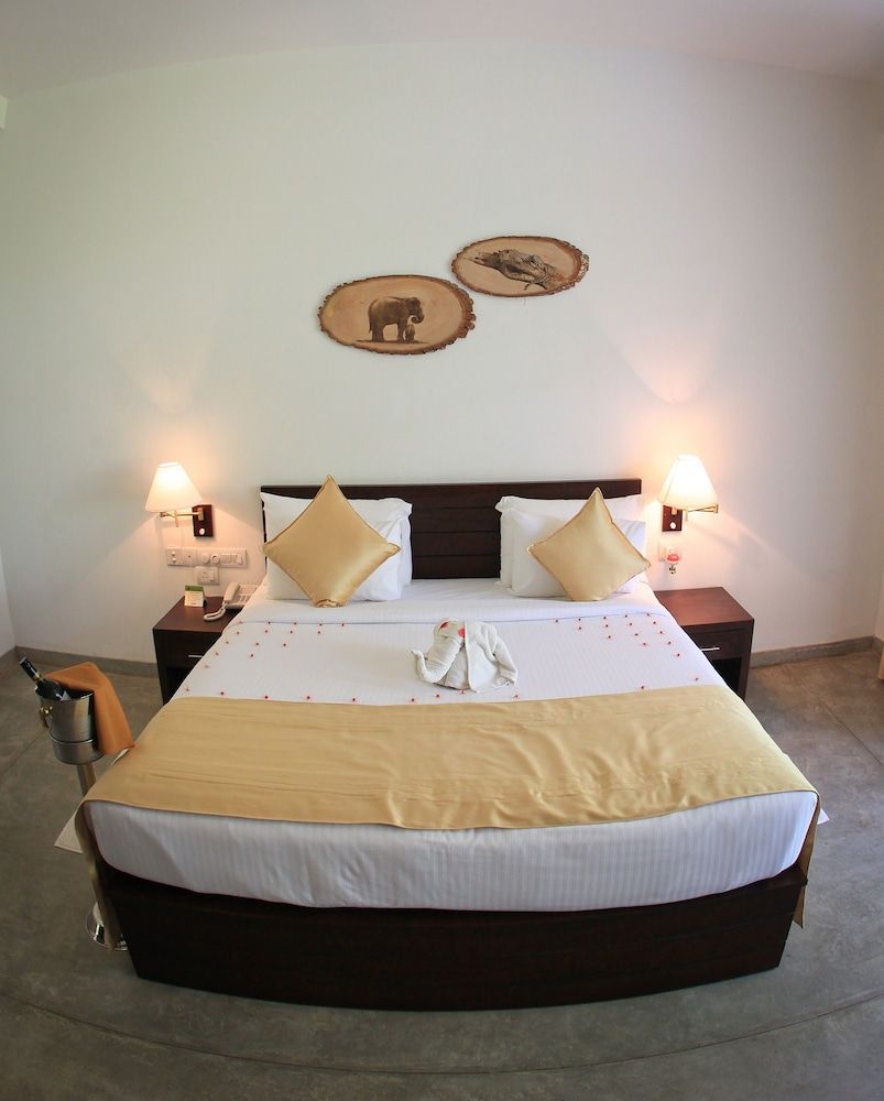 Grand Udawalawe Safari Resort Deluxe Room 3