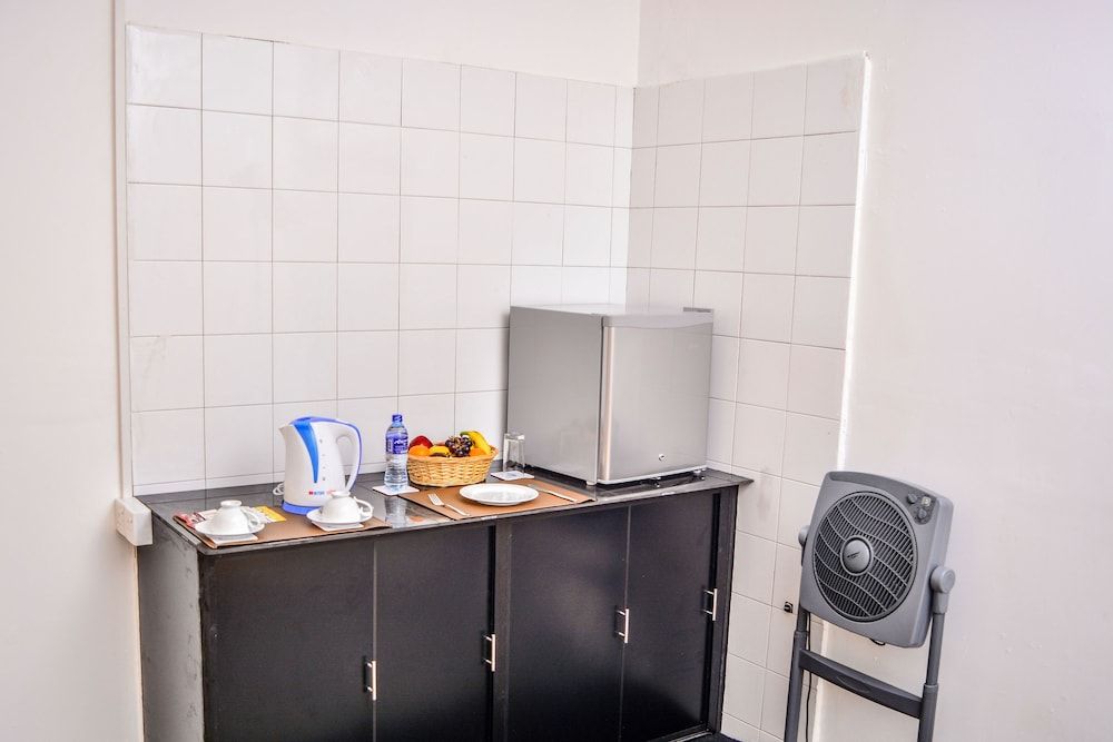 City Breeze By Amaranta Family Room 2