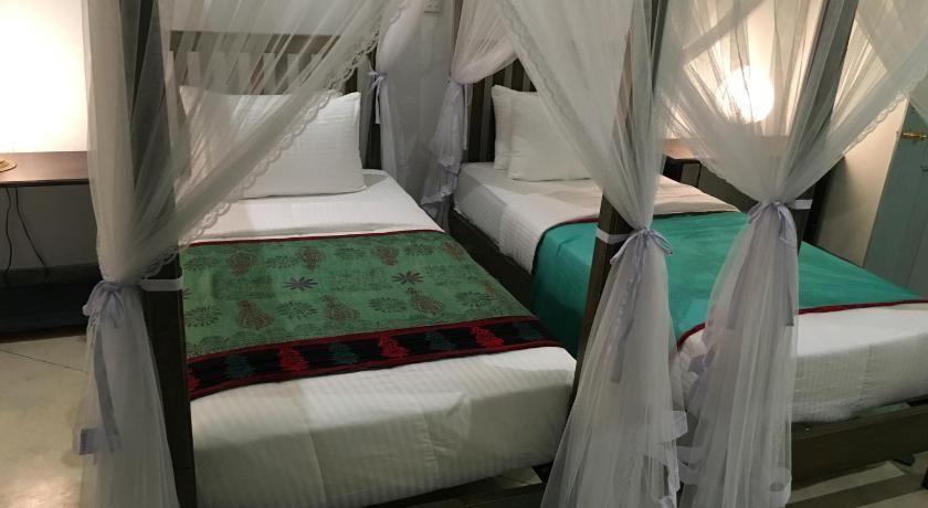 Khalids Guest House Galle Deluxe Twin Room 3