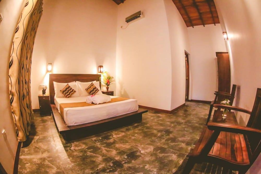 Peacock room