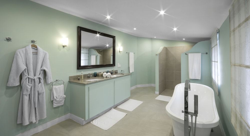 undefined Hill Rise Luxury Villa & Stables by Edwards Collection 8