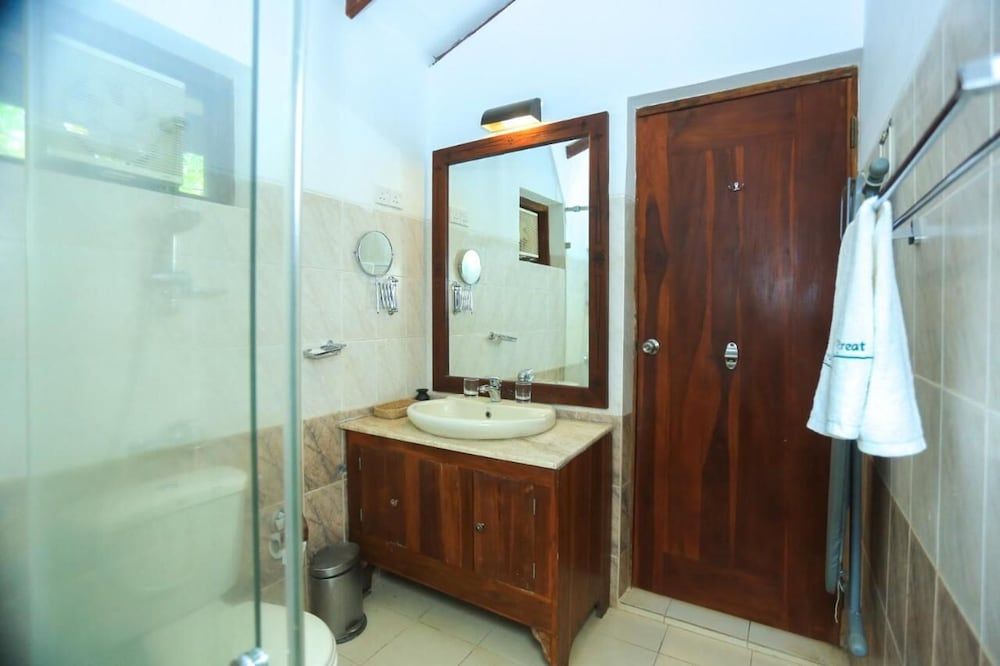 Royal Retreat Sigiriya Superior Chalet, Garden View 15