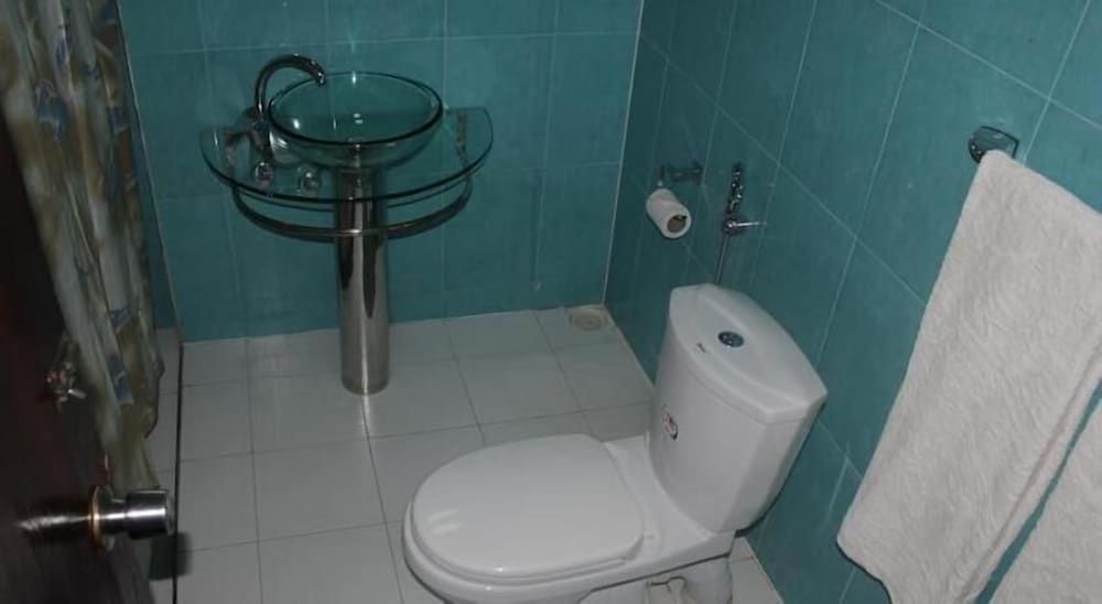 Secret Escape Nilaveli Ayurveda Hotel & Spa Standard Twin Room, 1 Bedroom, Beachfront 6