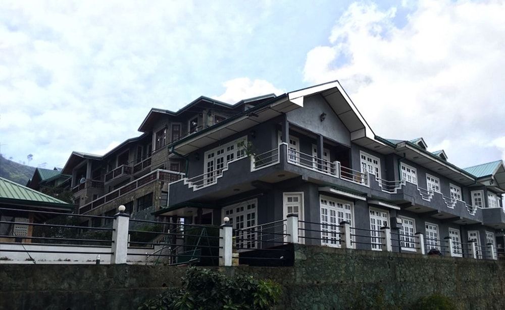 undefined Royal Mount Hotel 4