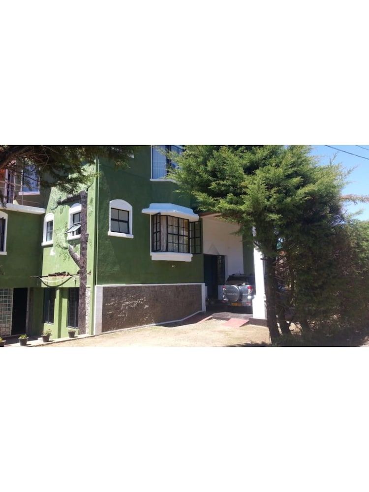 undefined Vista Winkfield Holidays 2