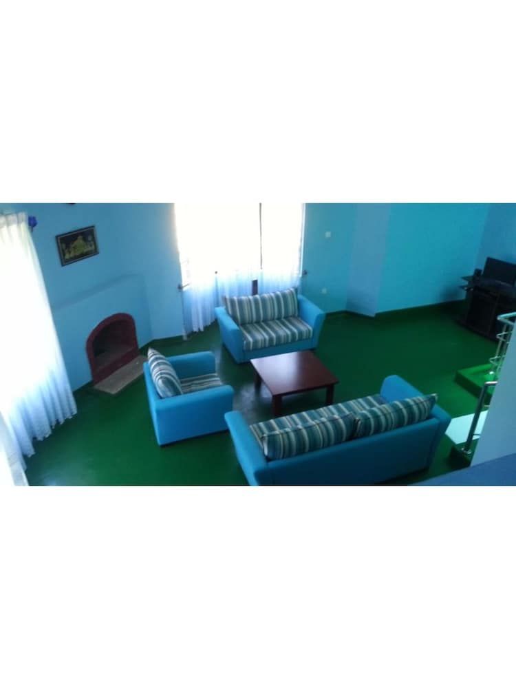 undefined Vista Winkfield Holidays 8