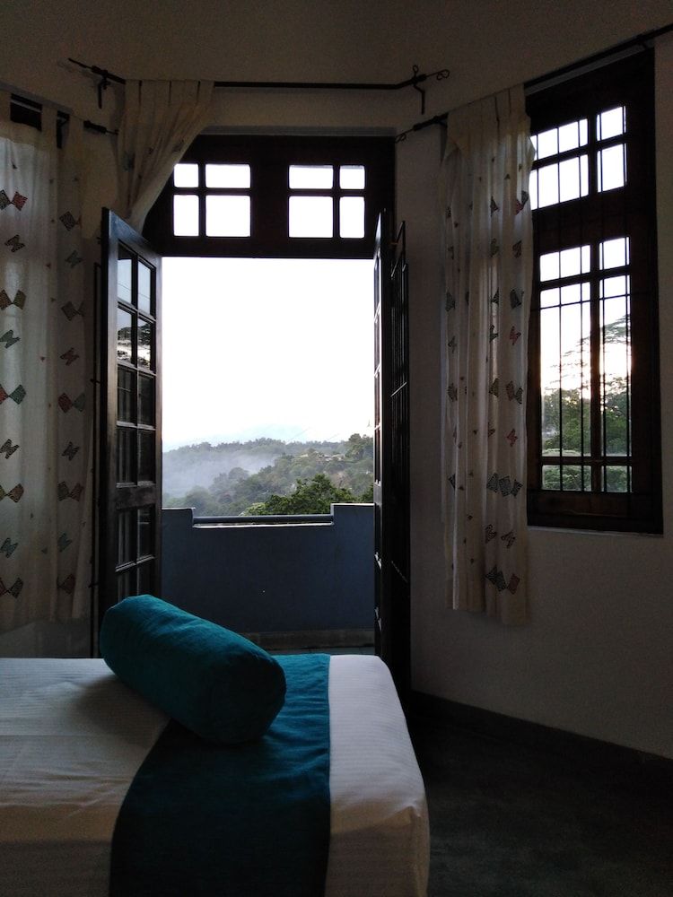 Bethel Homestay Deluxe Triple Room 5