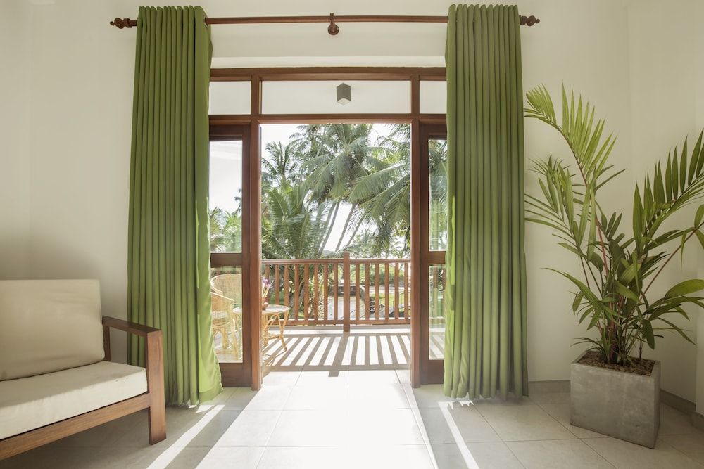 Rockside Beach Resort Deluxe Room 14