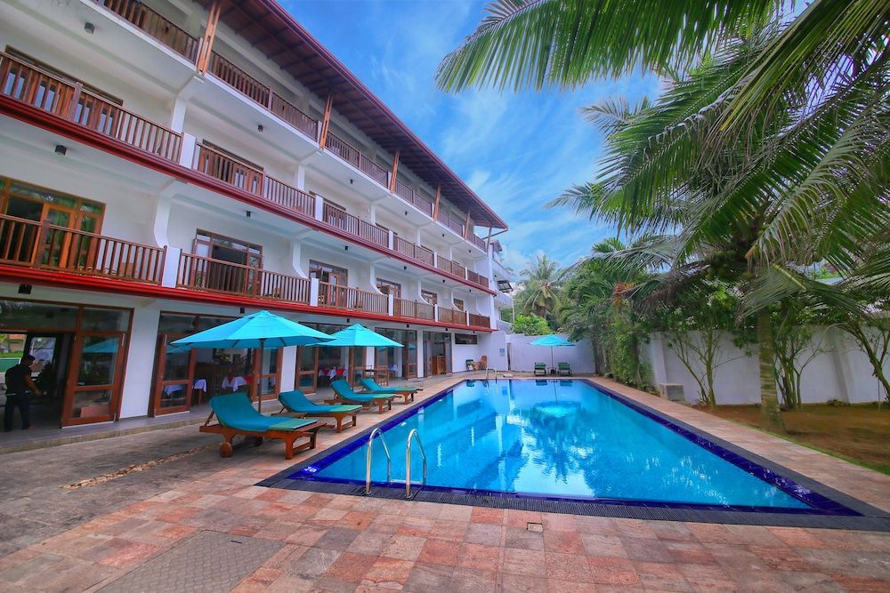 undefined Rockside Beach Resort 7
