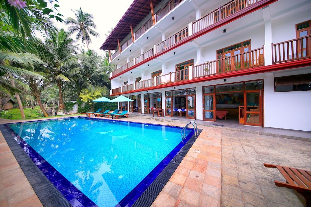 undefined Rockside Beach Resort 9