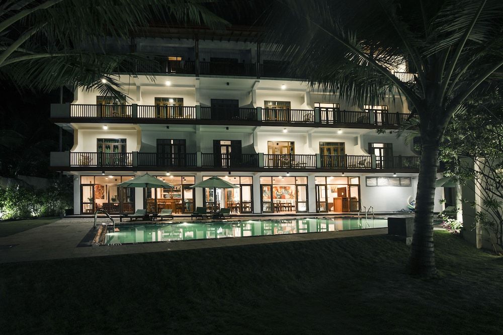 undefined Rockside Beach Resort 2