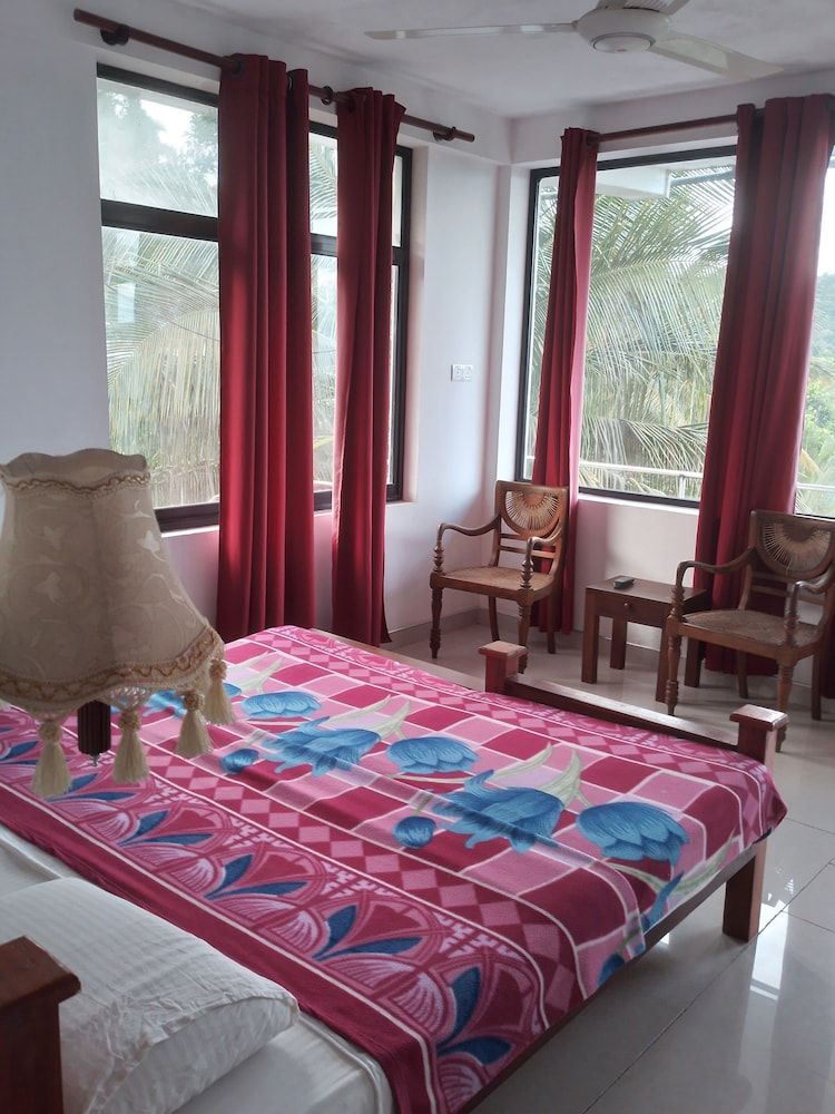 Pure Nature Hotel Deluxe Single Room, Hill View 4