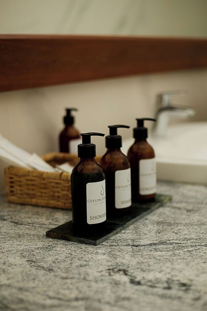 Villa White Queen Resort & Spa Deluxe King Suite 11