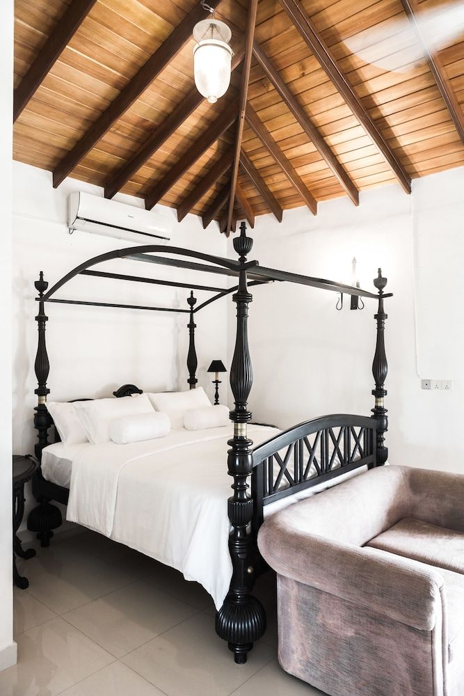 Villa White Queen Resort & Spa Deluxe King Suite 2