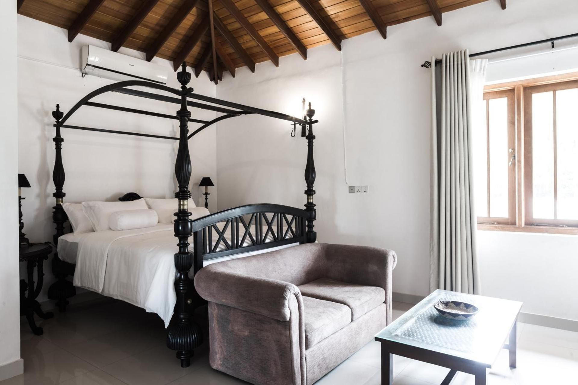 Villa White Queen Resort & Spa Deluxe King Suite 5