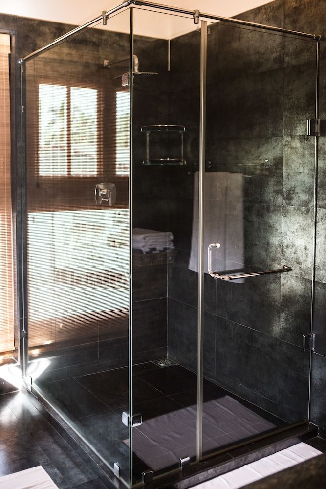 Villa White Queen Resort & Spa Deluxe King Suite 8