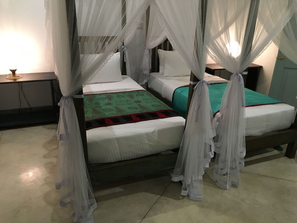 undefined Parawa House