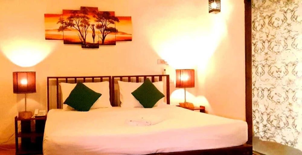 Pavana Hotel Deluxe Twin Room 2