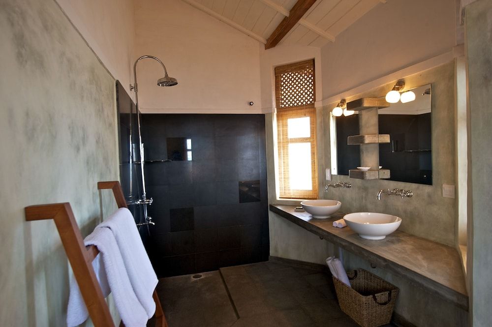 Jetwing Kottukal Beach House Deluxe Room 8