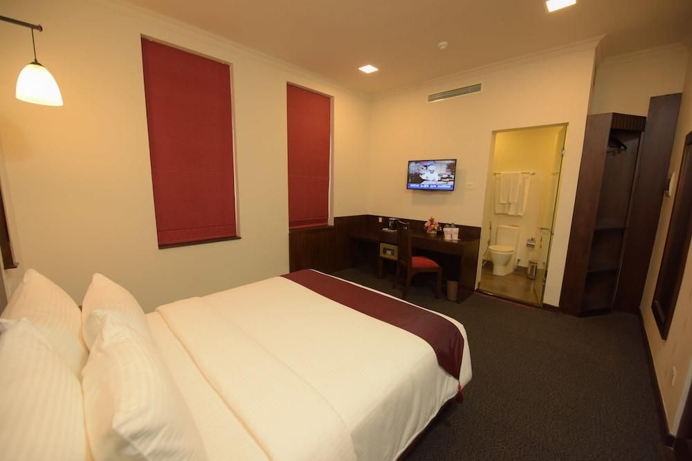 Hotel Nippon Colombo Standard Double Room 9